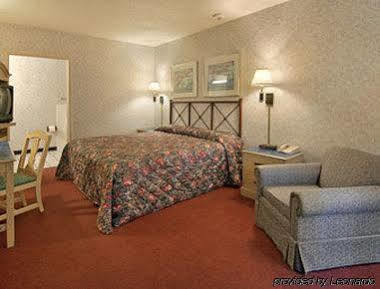 Super 8 By Wyndham Ashland Hotel Exterior foto